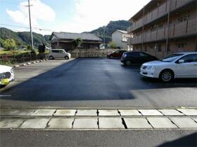 16/16 駐車場