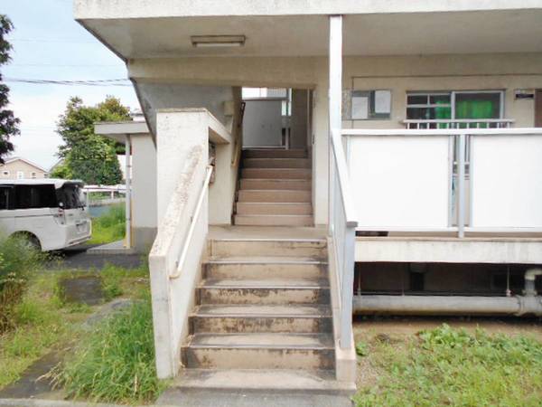 15/16 エントランス