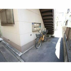 15/15 エントランス