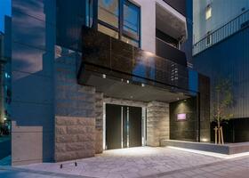 18/23 エントランス