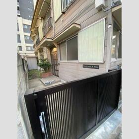 4/4 エントランス