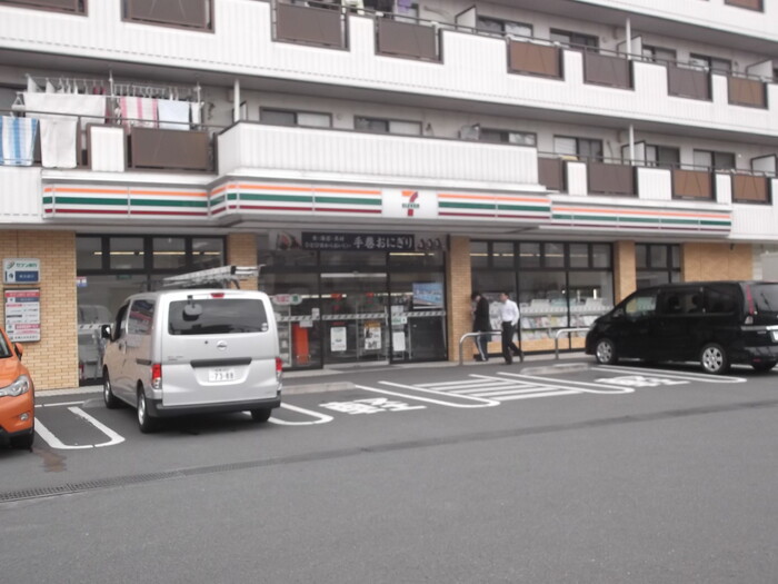 18/26 エントランス