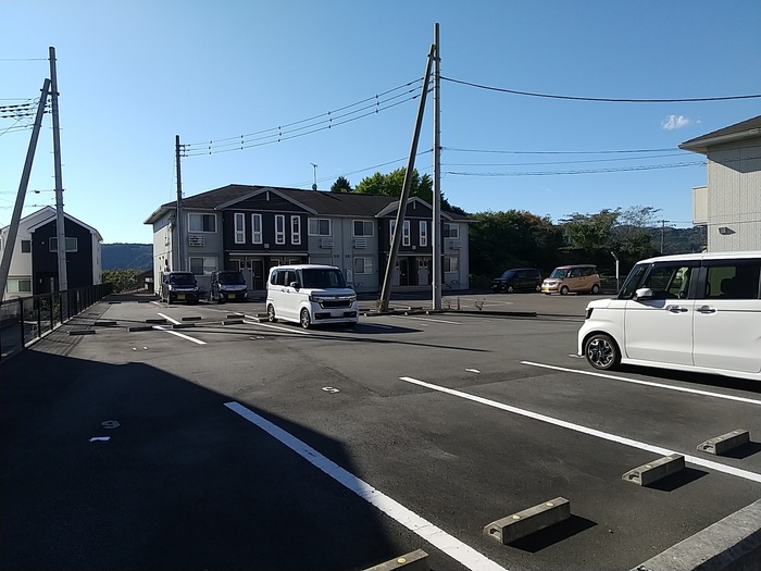 20/23 駐車場