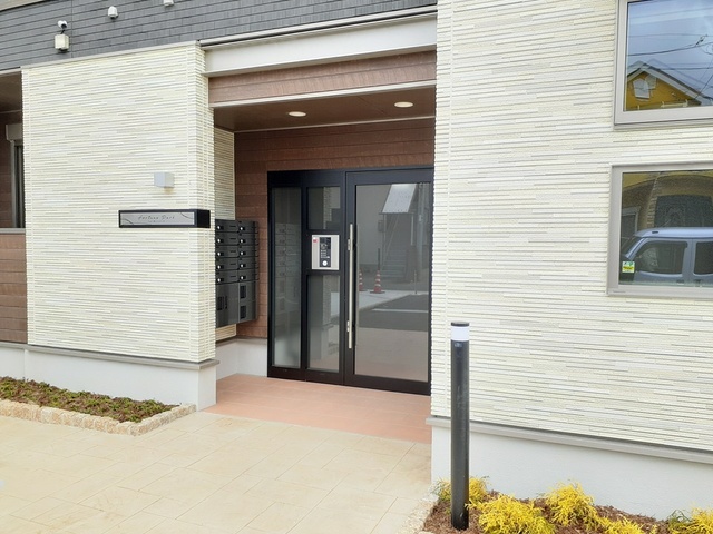 14/20 エントランス