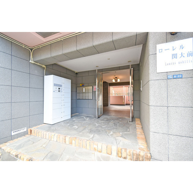 24/26 エントランス