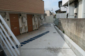 16/16 エントランス