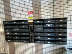 16/16 エントランス