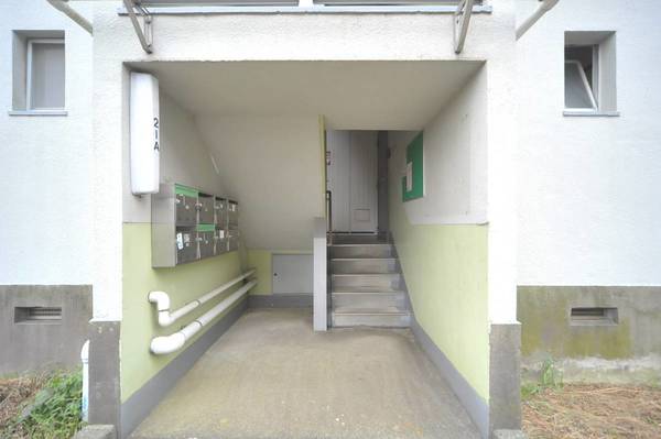 15/16 エントランス