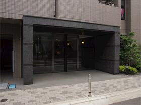 16/18 エントランス