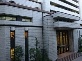 2/2 エントランス