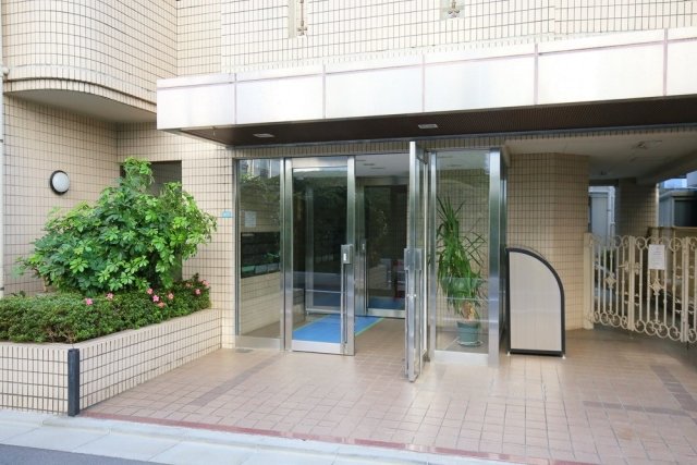 19/21 エントランス