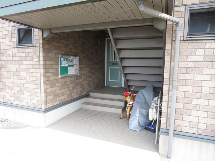 18/24 エントランス