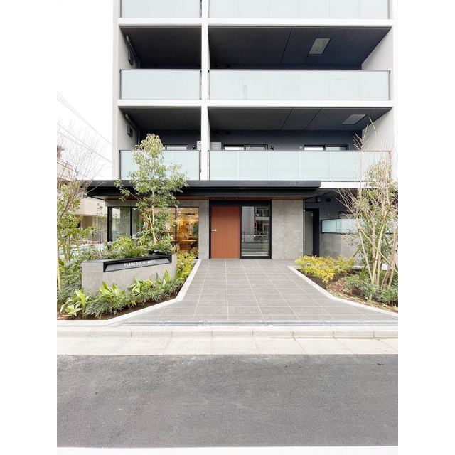 19/20 エントランス