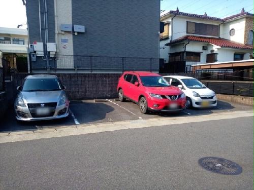 2/3 駐車場