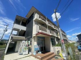 16/16 エントランス