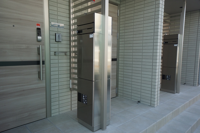 19/21 エントランス