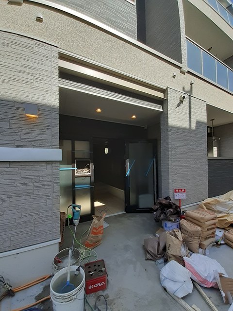 14/20 エントランス