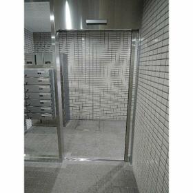 15/15 エントランス