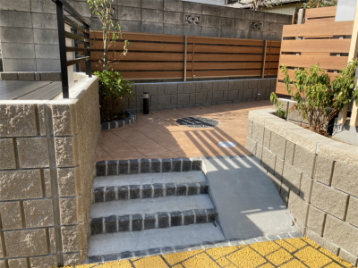 20/30 エントランス