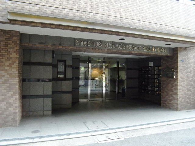 15/16 エントランス