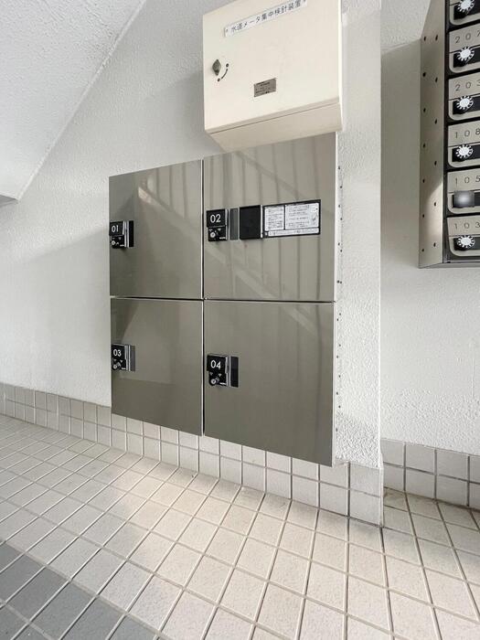 2/2 エントランス