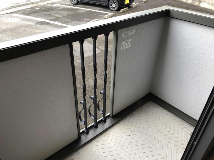 13/21 バルコニー