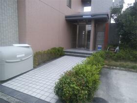 16/26 エントランス