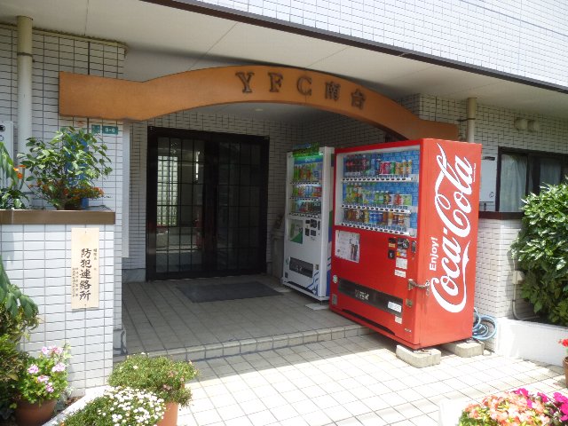 22/30 エントランス