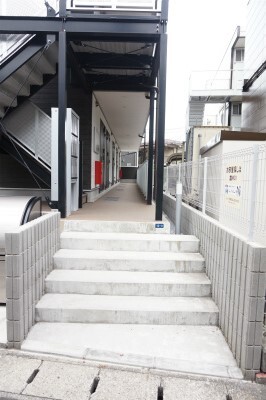 20/20 エントランス