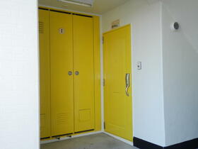 14/14 エントランス