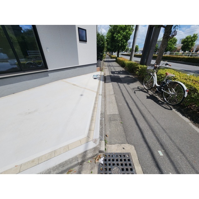 18/19 エントランス