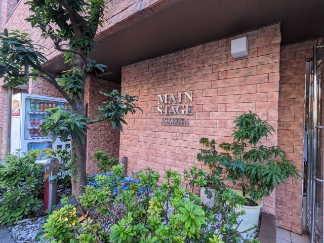 21/24 エントランス