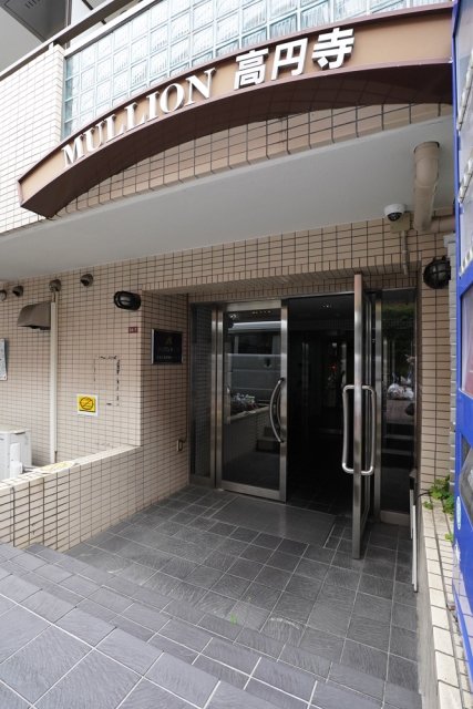 14/16 エントランス