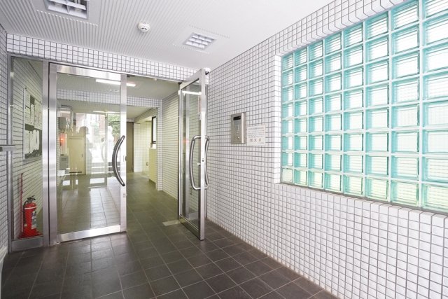 15/16 エントランス