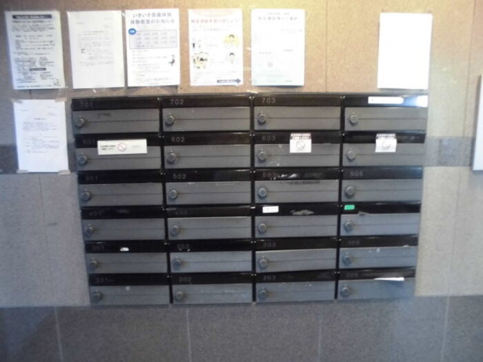 15/15 エントランス