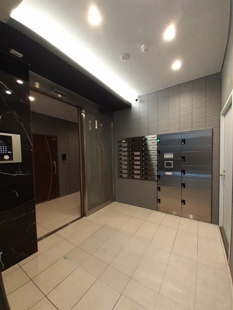 2/8 エントランス