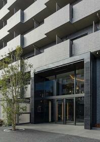 2/2 エントランス