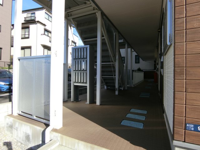 21/23 エントランス