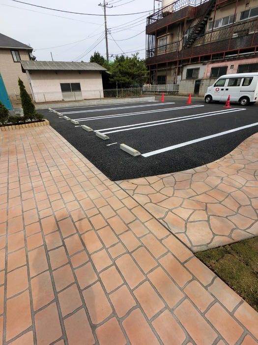 18/21 駐車場