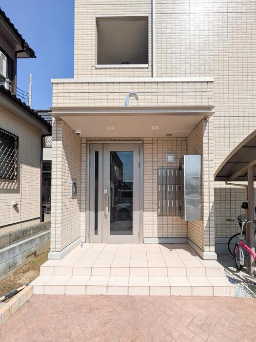 9/10 エントランス