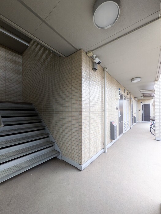 19/20 エントランス