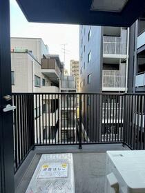 13/18 バルコニー