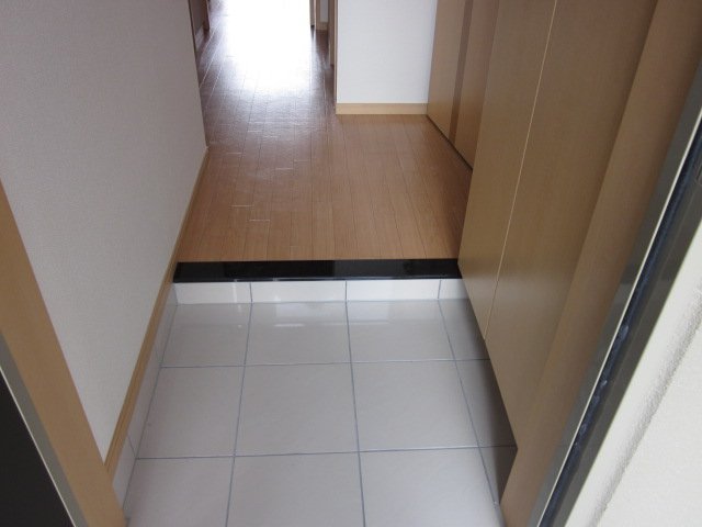 14/27 玄関