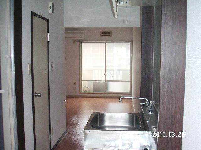 4/10 キッチン