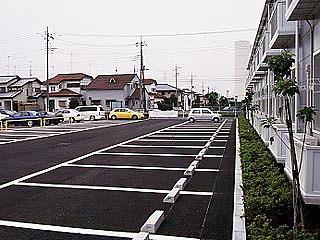 14/14 駐車場