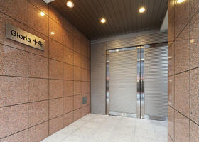 2/3 エントランス