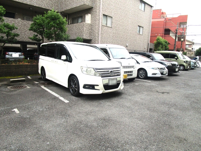 2/2 駐車場