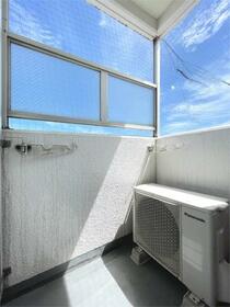 13/23 バルコニー