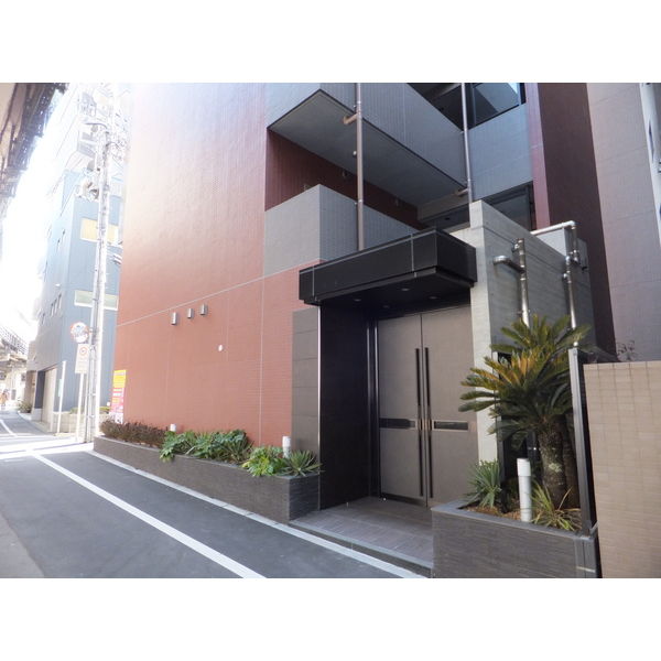 5/5 エントランス