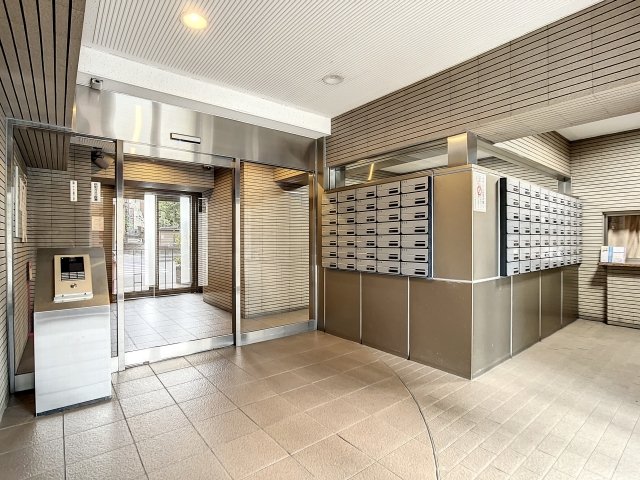 7/8 エントランス